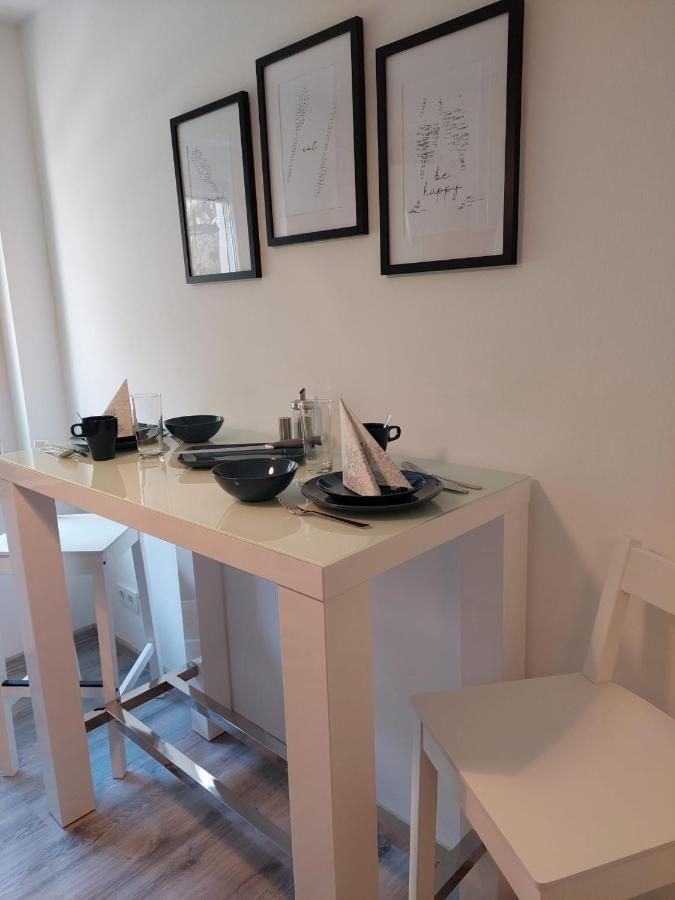 Gemuetliches, Voll Ausgestattetes Apartment Halle  外观 照片